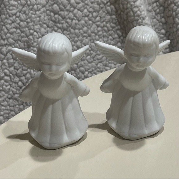 Kissing Cherub Bisque White Porcelain Angel Cherubs 2 Figurines Gift Co. - Picture 2 of 8